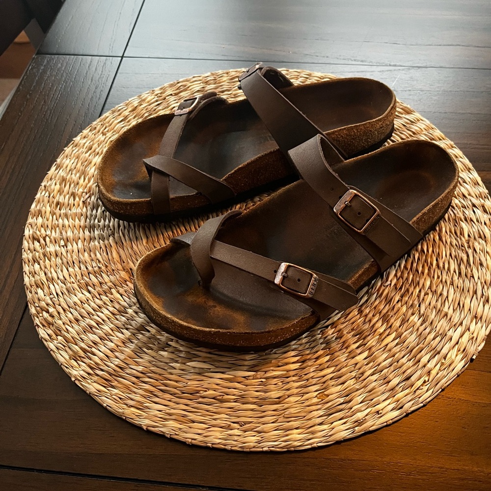 Birkenstock Mayari’s color Mocha
